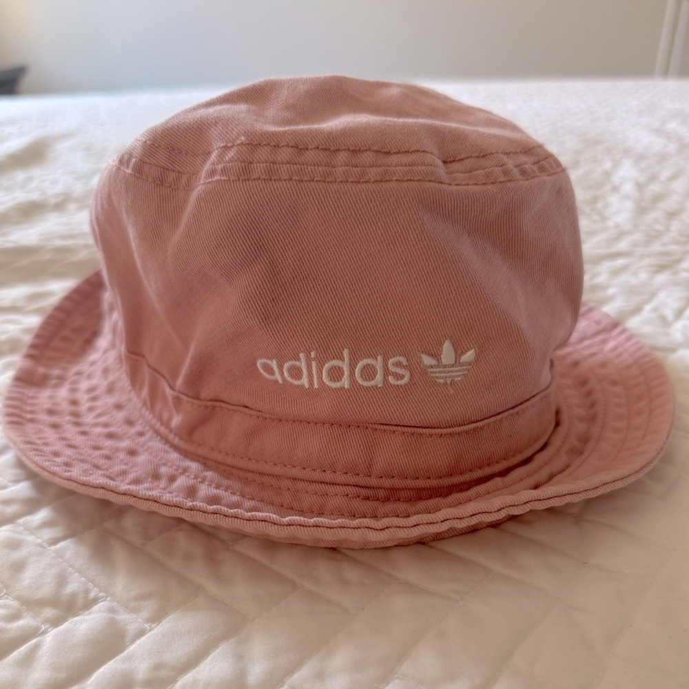 Adidas Blush Pink Bucket Hat (Like New)